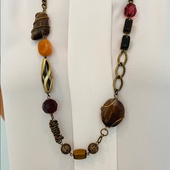 Wire rapped plastic bead necklace - Picture 2 of 3